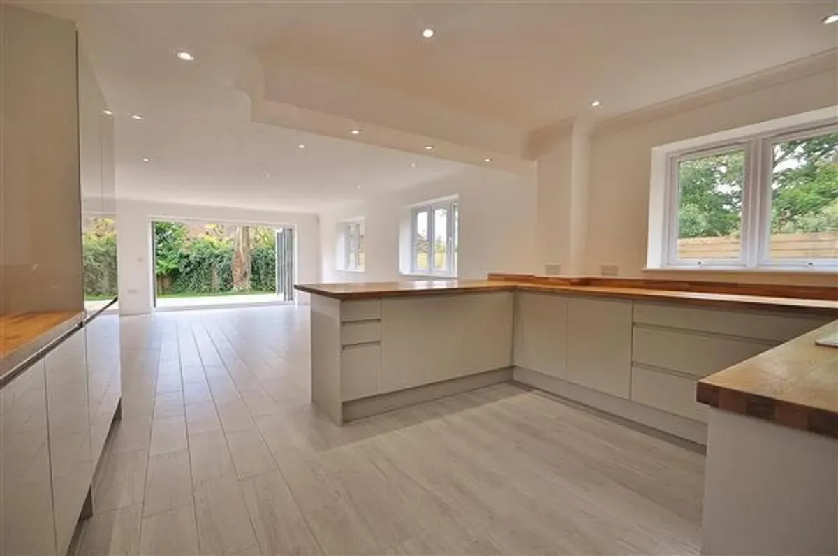 Finished kitchen and dining space in a completed Kent home