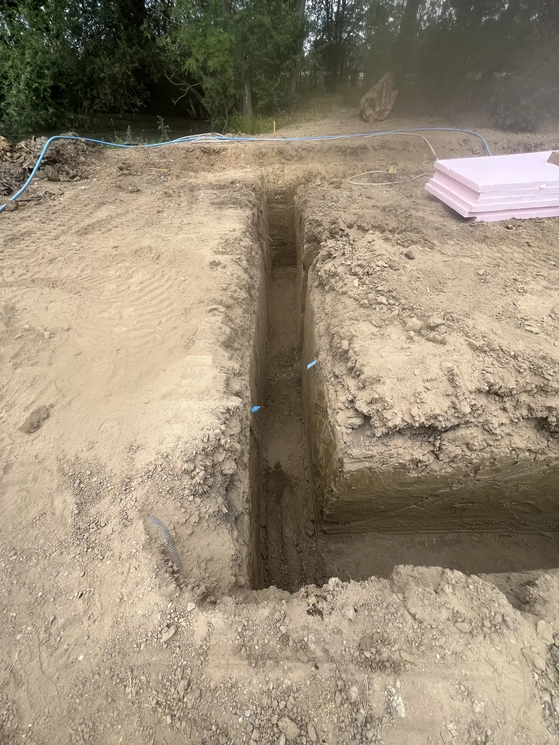 Foundation trench excavation and setting out